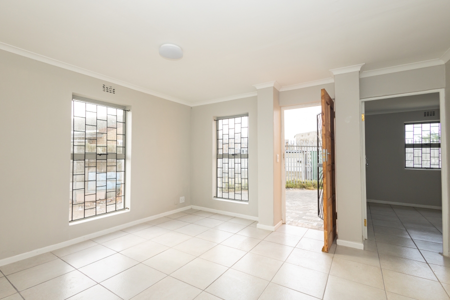 3 Bedroom Property for Sale in Bernadino Heights Western Cape